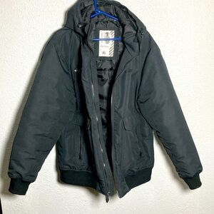 Black Grenade snowboarding jacket XL